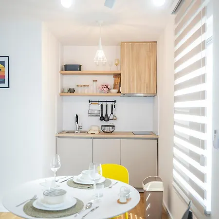1bdr In Heart Of Old Town Apartment